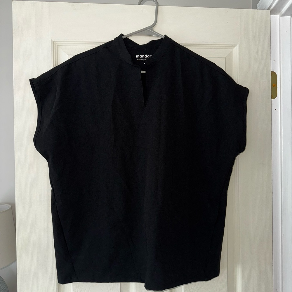 Mandala Black Scrub Top NWOT